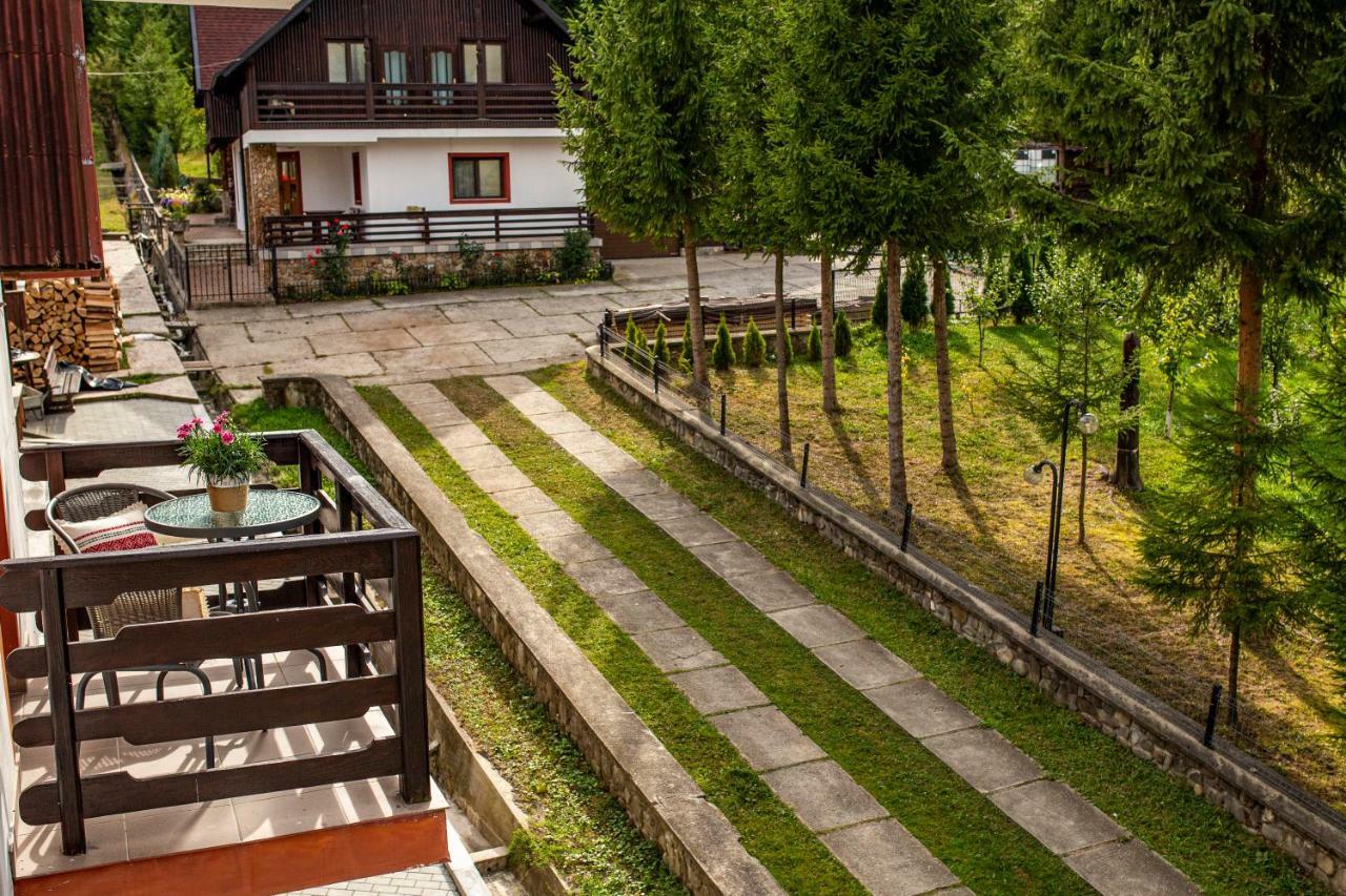 Hotel Floare De Colt มานาสทิรีอา ฮูโมรูลุย ภายนอก รูปภาพ