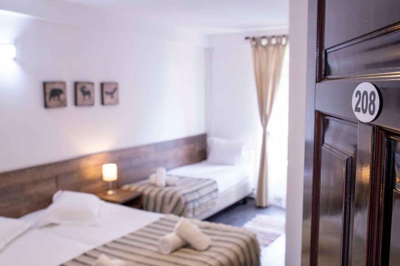 Hotel Floare De Colt มานาสทิรีอา ฮูโมรูลุย ภายนอก รูปภาพ